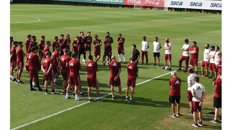 Enrique Bologna podría aterrizar en Peñarol de Uruguay.