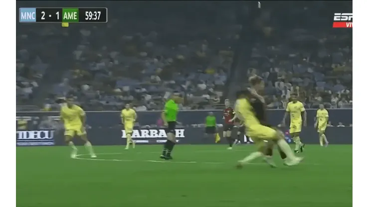 Los hinchas de Boca enloquecieron: la patada de su nuevo refuerzo a una estrella mundial