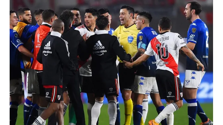 Vélez y River se enfrentan por la octava fecha de la Liga Profesional.