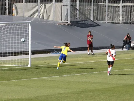 Un calco: Boca "madrugó" a River por un error similar al de González Pirez con Armani