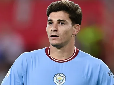 ¿Cuántos partidos de titular jugó Julián Álvarez en Manchester City?