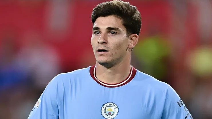 Julián Álvarez podría irse del Manchester City.