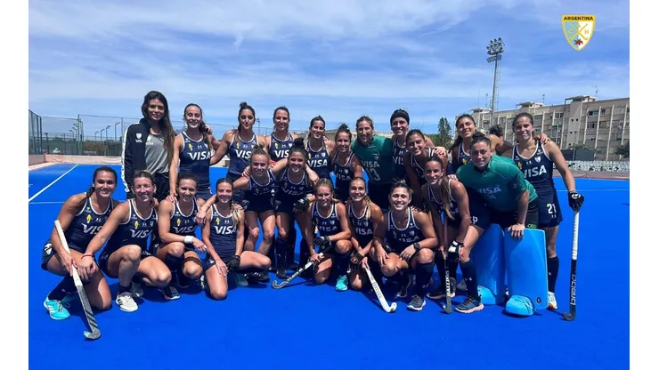Las Leonas regresaron de España con dos victorias