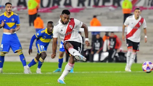 Gracias al gol de Borja de penal, River venció a Boca en el Monumental.