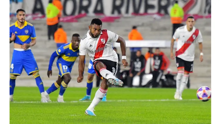 Gracias al gol de Borja de penal, River venció a Boca en el Monumental.