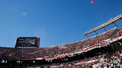 El Monumental espera por el "Superclásico" entre River y Boca.
