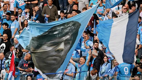 Estamos destruidos: la foto que subió Claudia Villafañe a Instagram tras el título del Nápoli