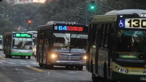 El transporte público, con horario de feriado este 1 de mayo.