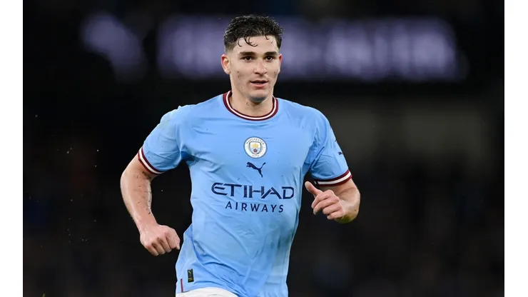 Julián Álvarez será titular ante Fulham por la Premier League.