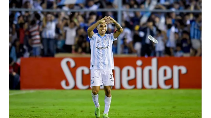 VIDEO | A pesar del VAR, Coronel sacudió la modorra de River y le dio el triunfo parcial a Atlético Tucumán