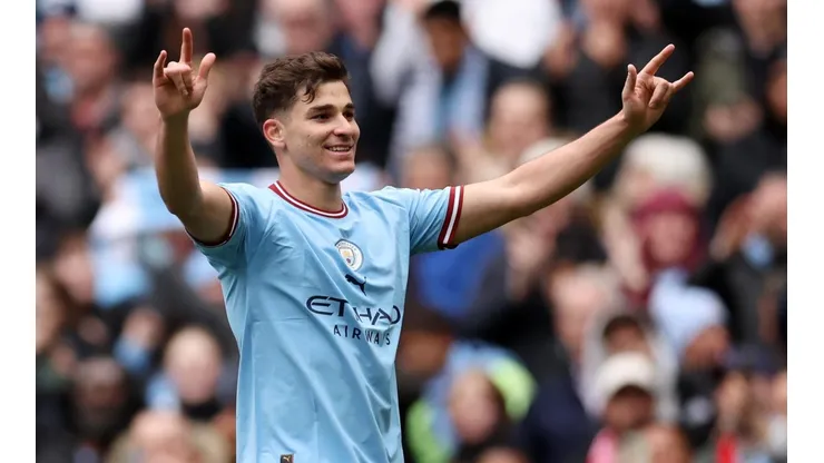 Julián Álvarez y el City se juegan el futuro en la Premier ante Arsenal.