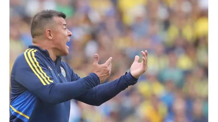 Almirón y Riquelme apuestan a que Boca rompa el mercado en junio
