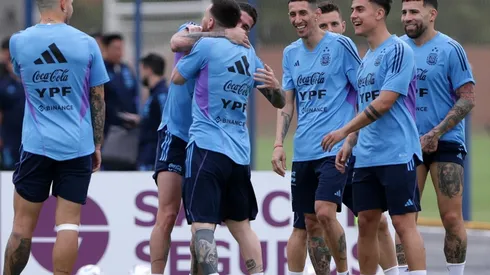 El plan para que Messi, Di María, Otamendi y Paredes jueguen en el fútbol argentino