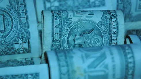 Valor del Dólar Blue minuto a minuto (Imagen de PublicDomainPictures en Pixabay)