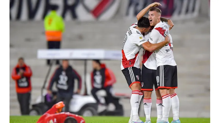 River inició la semana con una sonrisa.