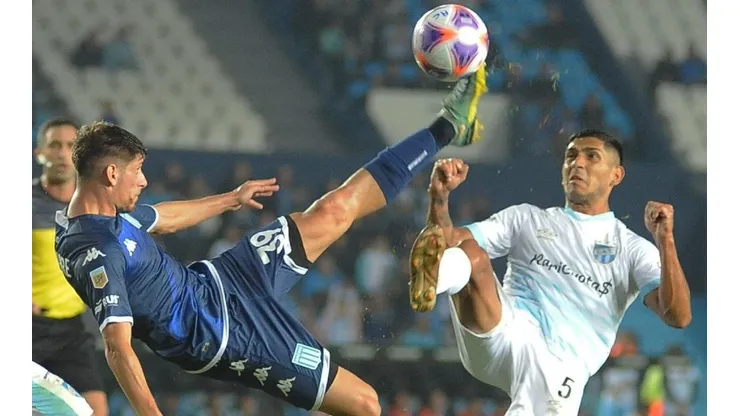 Atlético Tucumán dio el gran golpe en Avellaneda.