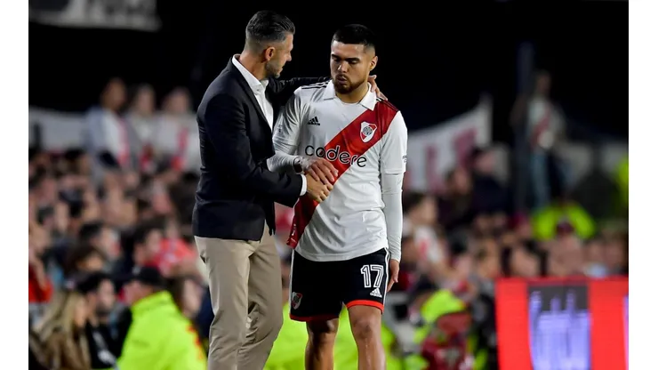 Paulo Díaz salió con una molestia en el partido ante Independiente.