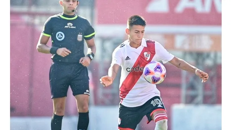 En River ya saben que el Diablito Echeverri es seguido por Manchester City, Real Madrid y Milan