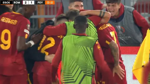 El festejo alocado de todo Roma.