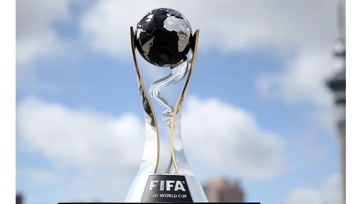 El trofeo del Mundial Sub 20 aguarda por un nuevo campeón.
