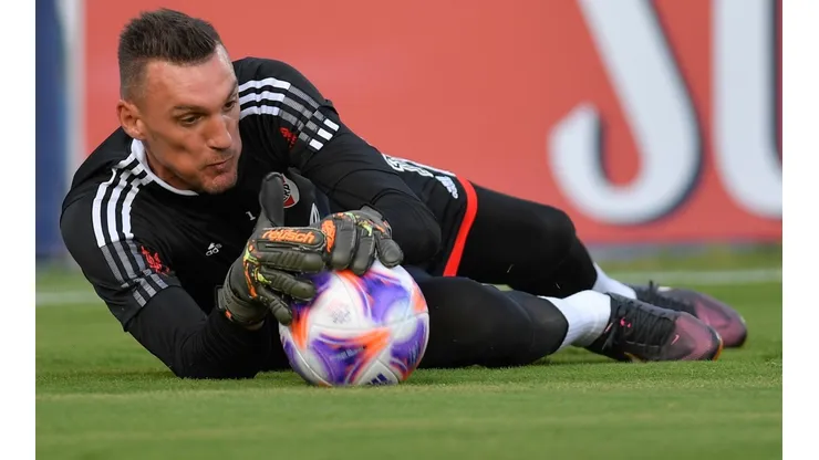 Armani va por su propio récord en River: ¿Cuántos minutos más debe estar sin recibir un gol?