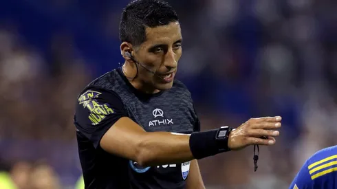 Yael Falcón Pérez, el árbitro anfitrión argentino del Mundial Sub-20.