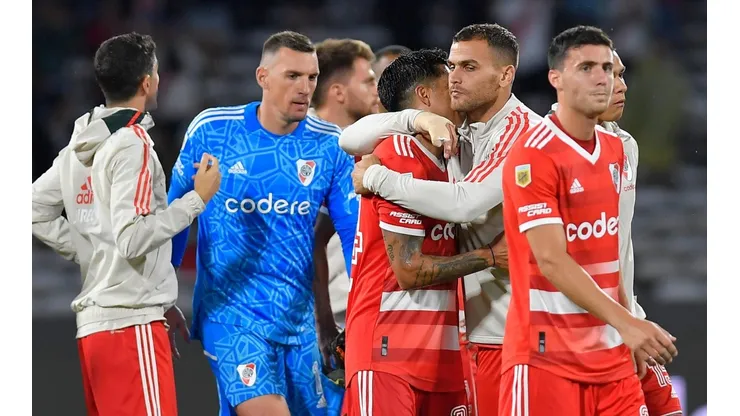 Armani y diez cambios: Así jugaría River ante Newell's