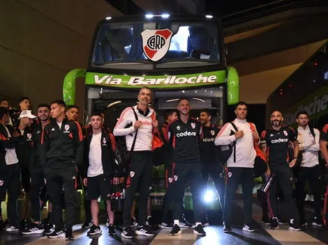 VIDEO | Locura total: River llegó a Rosario bajó un impactante recibimiento