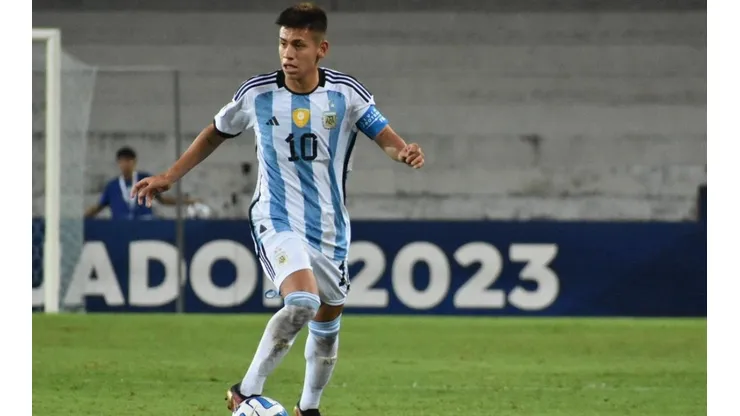 Claudio Echeverri, una de las figuras que tiene Argentina.