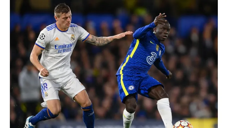 Real Madrid y Chelsea se miden por la Champions League.