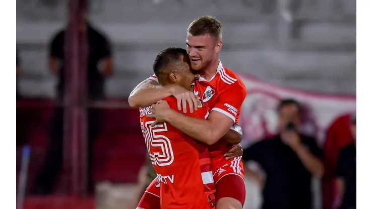 VIDEO | El emotivo festejo de Rondón con Lucas Beltrán tras volver al gol después de un año