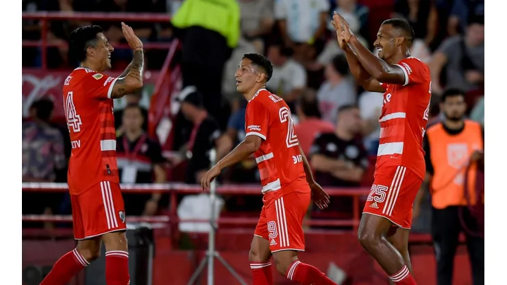 Se lo man-Ducó: River goleó a Huracán por 3-0 y se escapa en la cima