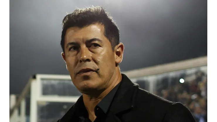 Inesperado: el ídolo de Boca que se sumaría al CT de Almirón