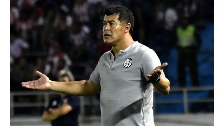 Jorge Almirón y un paso para el olvido en San Lorenzo.