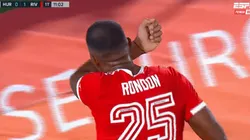 El festejo de Salomón Rondón.