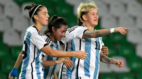 La Selección Argentina se mide contra Venezuela.