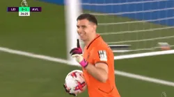 La reacción de Martínez tras atajar el tiro libre.