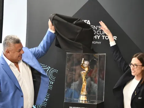 La Copa del Mundial femenino pasó por Argentina y estuvo en el predio de la AFA