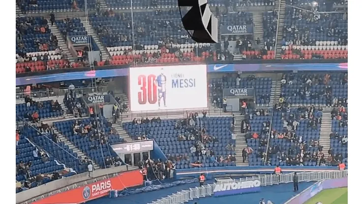 VIDEO | No aprenden más: así fue el HOSTIL recibimiento a Messi en el PSG tras la fecha FIFA