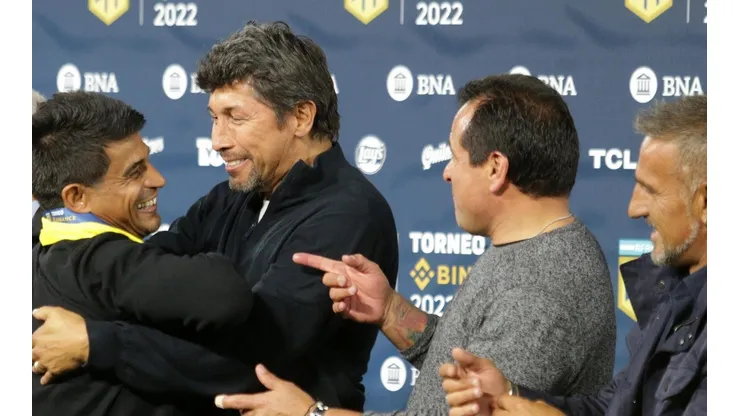 Reunión de urgencia: el viaje que hará el Consejo para tener al nuevo DT de Boca
