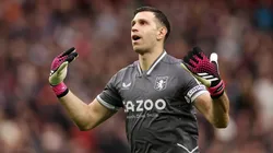 Emiliano "Dibu" Martínez retoma su actividad en el Aston Villa.