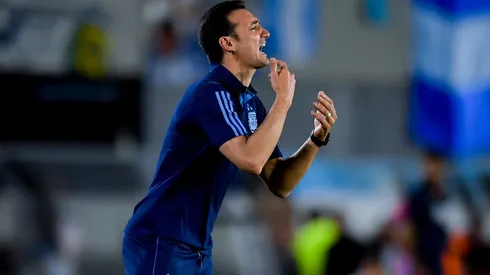Lionel Scaloni mete mano en el equipo.