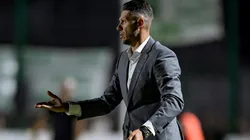 Martín Demichelis piensa en el partido del próximo viernes.