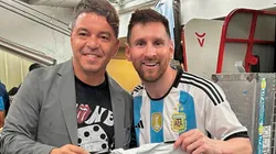 Locura en el Monumental: Messi, Scaloni y Gallardo posaron con la camiseta de River