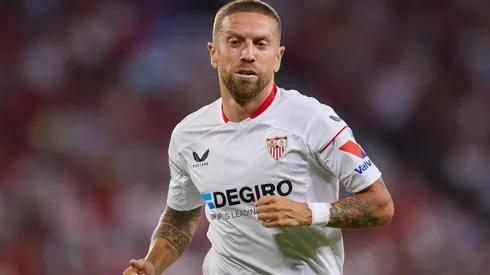 Alejandro Gómez con la camiseta de Sevilla.