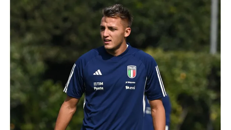 Retegui en el entrenamiento de la Selección Italia