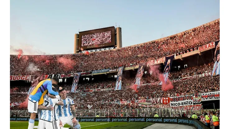 Los campeones del mundo llenaron de elogios al Monumental