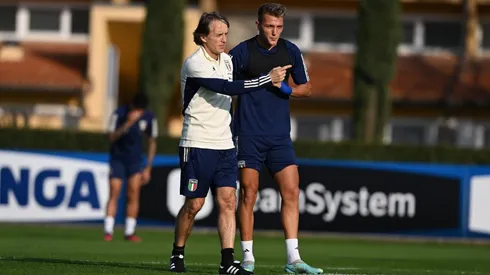 Mateo Retegui entrenando con Italia.