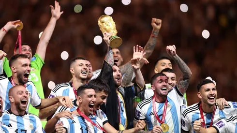 ¿Salen con los dos? La particularidad que podría tener la camiseta de la Selección ante Panamá