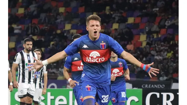 Las primeras fotos de Retegui vistiendo la camiseta de la Selección de Italia